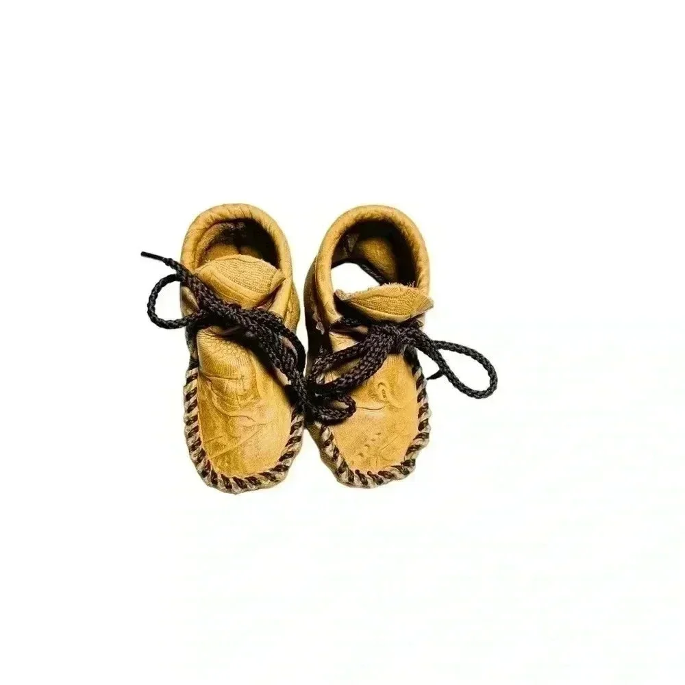 ITASCA BABY BROWN MOCCASINS•SIZE MEDIUM INFANT SIZE•PREOWNED GREAT CONDITION•